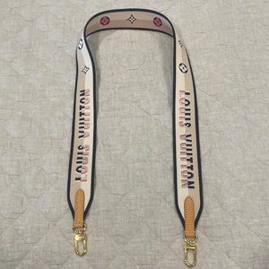 Louis Vuitton purse strap!